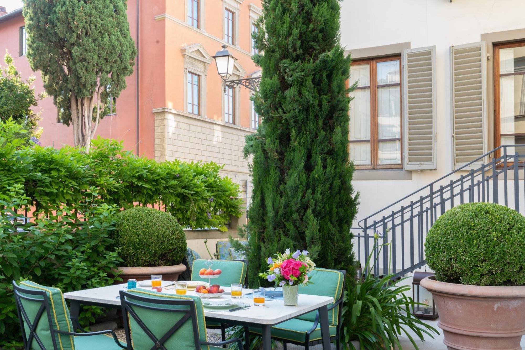 Serristori Palace Residence Firenze Bagian luar foto
